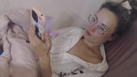 Snapshot of candylady136 chatting on 07.12.26 say meow and send tip online show from 07.12.26