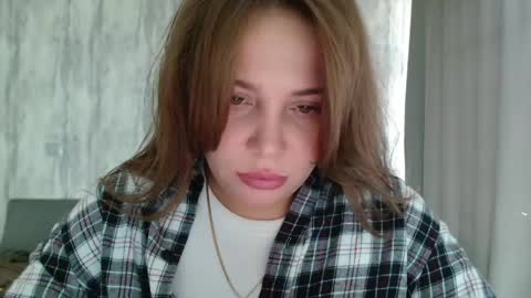 Snapshot of candymini chatting on 03.27.26 candymini online show from 03.27.26