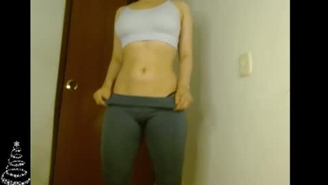 Snapshot of candysex696 chatting on 12.20.24 IsabellaSex online show from 12.20.24