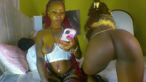 Snapshot of candyspicee chatting on 09.09.25 candyspicee online show from 09.09.25