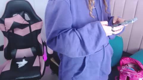 candywalthonrs707 online show from 03.05.26