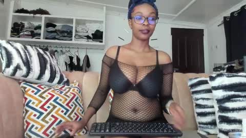 Canela online show from 02.11.25