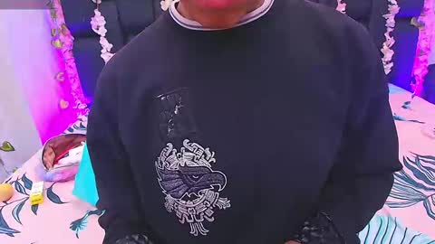 Aura  online show from 10.03.25