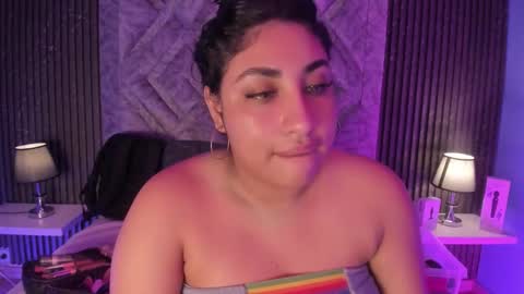 GABRIELA LOPEZ online show from 11.20.25