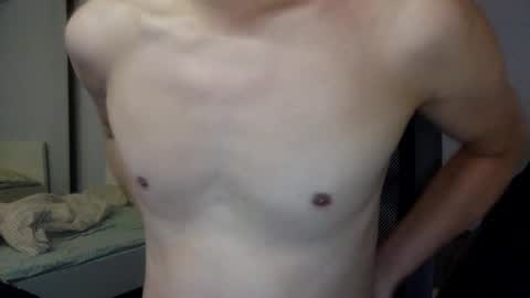 Snapshot of caobicao chatting on 01.08.25 contrast moe online show from 01.08.25