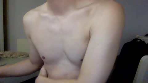 Snapshot of caobicao chatting on 01.10.25 contrast moe online show from 01.10.25