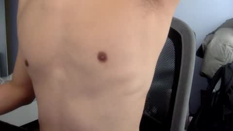 Snapshot of caobicao chatting on 01.24.25 contrast moe online show from 01.24.25