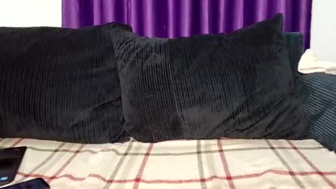 caramel_drip1 online show from 02.24.26