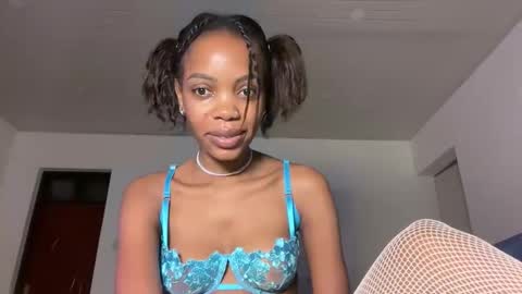 Caramel Melissa online show from 01.05.26