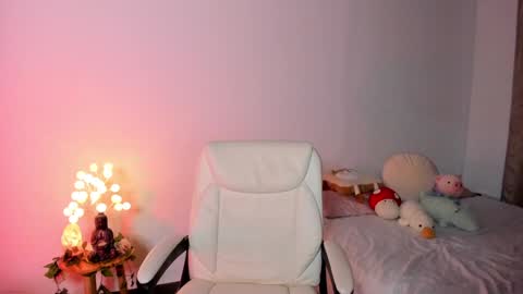             online show from 12.19.24