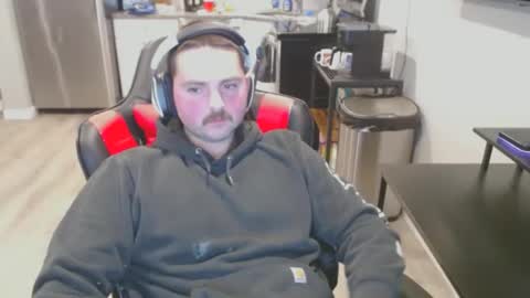 Snapshot of cardi_beans chatting on 01.04.25 cardi_beans online show from 01.04.25