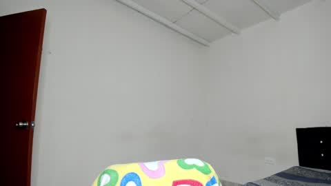 Snapshot of cardrey05 chatting on 01.28.25 Carlos and Cristian online show from 01.28.25