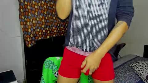 Carlos and Cristian  online show from 10.22.25