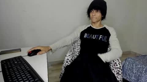 Carlos and Cristian  online show from 11.20.25