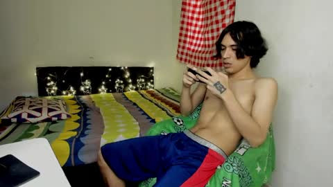 Carlos and Cristian  online show from 05.22.26