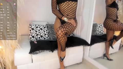 cardykambell online show from 11.23.25