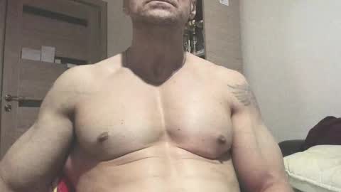 Snapshot of carin_the_body chatting on 09.15.25 Laz online show from 09.15.25