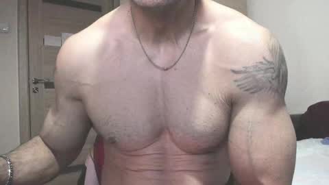 Snapshot of carin_the_body chatting on 10.01.25 Laz online show from 10.01.25