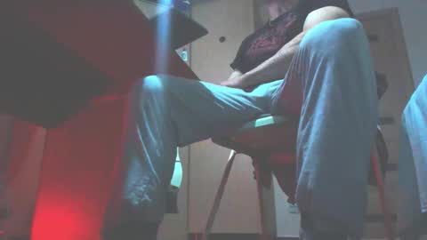 Snapshot of carin_the_body chatting on 10.14.25 Laz online show from 10.14.25