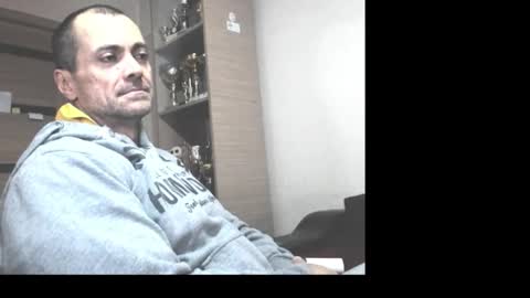 Snapshot of carin_the_body chatting on 10.15.25 Laz online show from 10.15.25