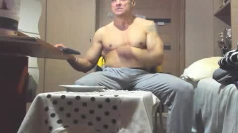 Laz online show from 02.04.26