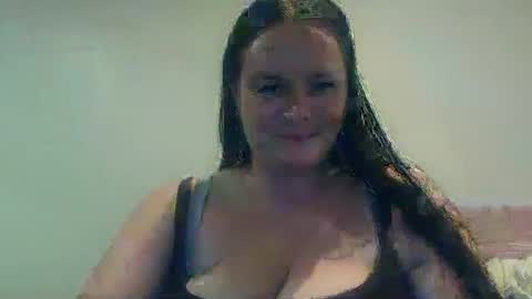 Snapshot of carinabro10 chatting on 09.30.25 carinabro10 online show from 09.30.25