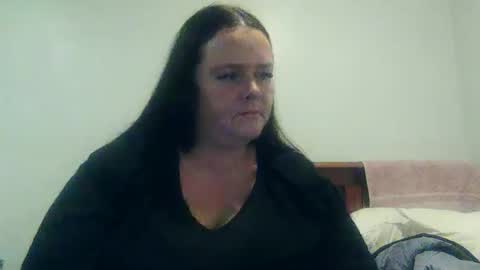 Snapshot of carinabro10 chatting on 10.04.25 carinabro10 online show from 10.04.25