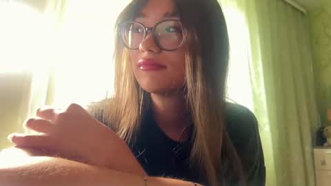 Snapshot of carinshalla chatting on 07.12.26 Tiona or just Ti online show from 07.12.26