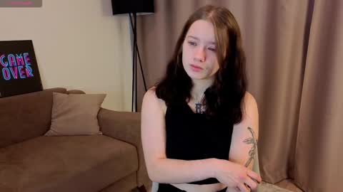 Snapshot of carissaolivo chatting on 10.27.25 Elena online show from 10.27.25