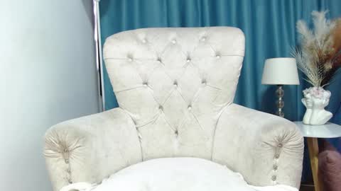 carla_77 online show from 01.12.25