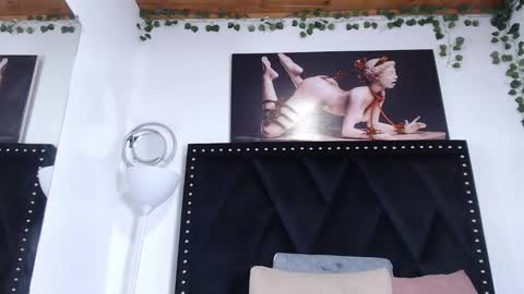 carla_77 online show from 02.24.25