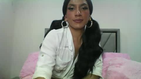 Carla Santini online show from 01.28.25