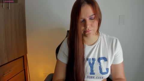 Carla Smith online show from 09.11.25