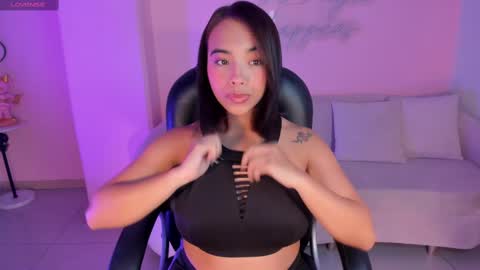 Carla online show from 03.10.25