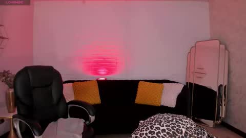 Carla online show from 09.18.25