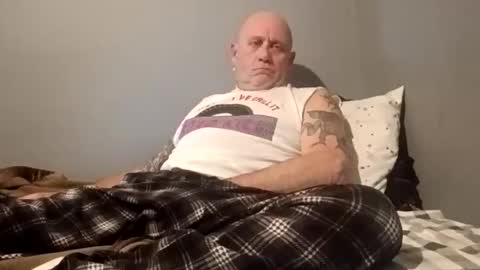 Snapshot of carldhammers chatting on 02.24.26 carldhammers online show from 02.24.26