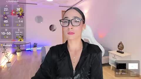 Snapshot of carleewinter chatting on 07.18.26 Alejandra online show from 07.18.26