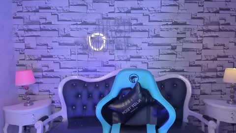 CARLYE   online show from 12.19.24