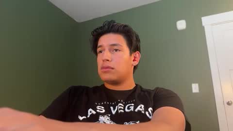 Snapshot of carlosjosecb2 chatting on 10.28.25 carlosjosecb2 online show from 10.28.25