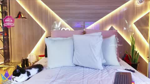 Carla Carla  I am sensual goddes and i was born for loveworshipping and enjoyment. online show from 04.20.26