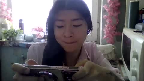 CarlyJoy online show from 04.11.26