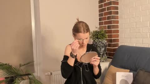 Eva online show from 11.27.25