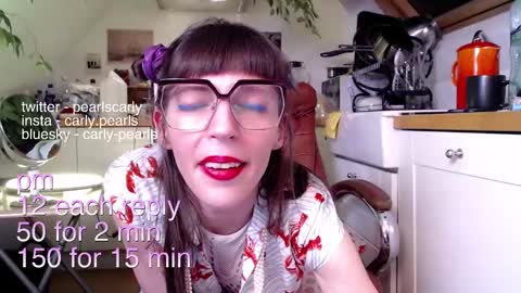 Carly Pearls online show from 03.04.25
