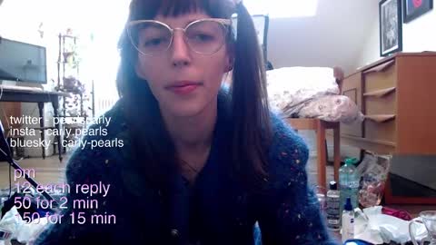 Carly Pearls online show from 03.09.25