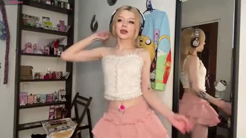 Elina online show from 06.28.26
