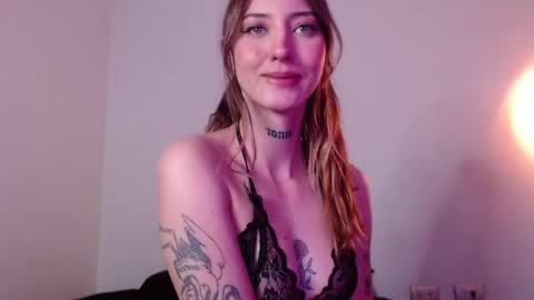 Snapshot of carmennrusso chatting on 02.19.26 carmennrusso online show from 02.19.26