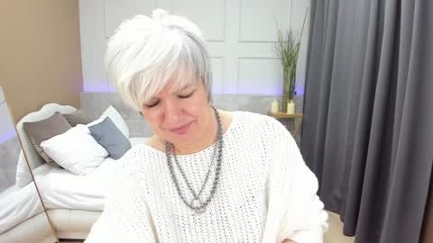 Carmen online show from 12.09.24