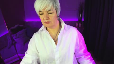 Carmen online show from 01.12.25