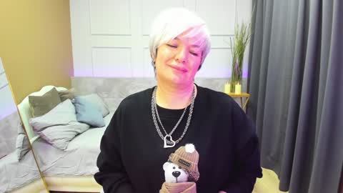 Carmen online show from 01.12.25