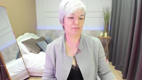 Carmen online show from 02.12.25